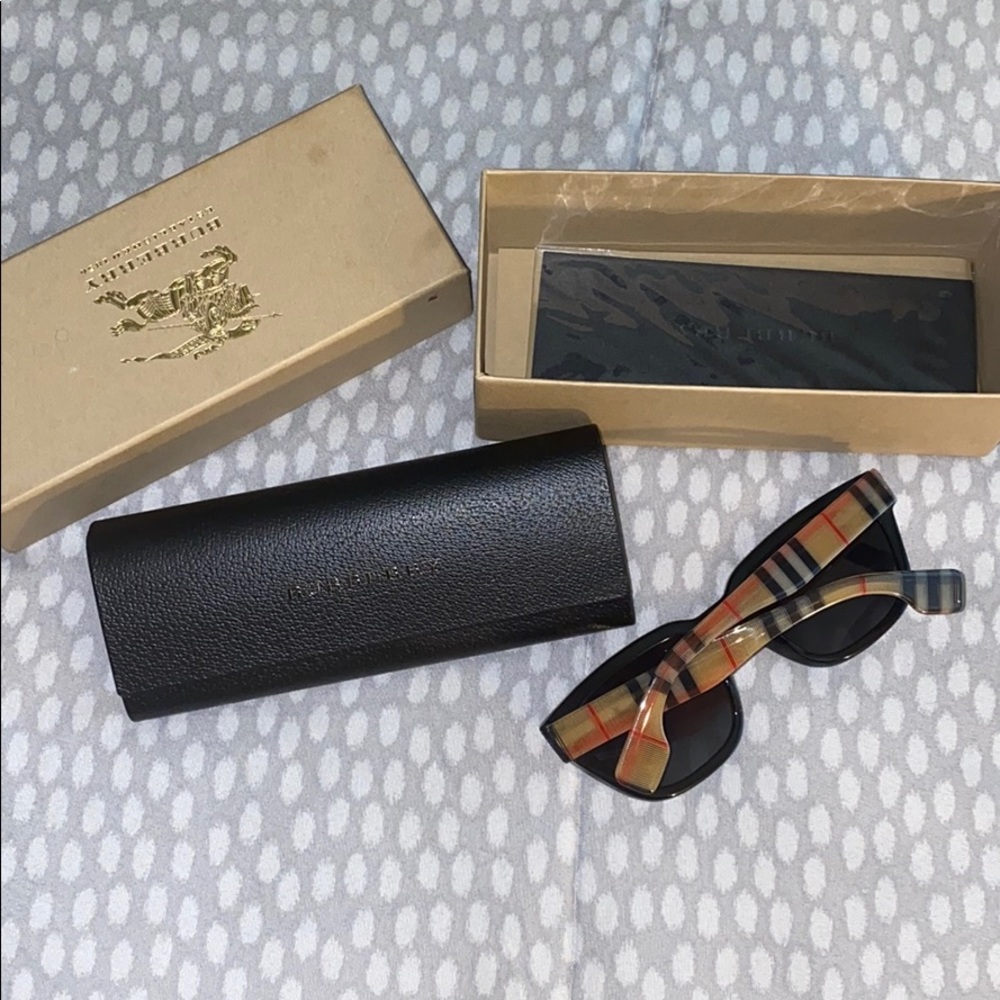 Burberry Shades